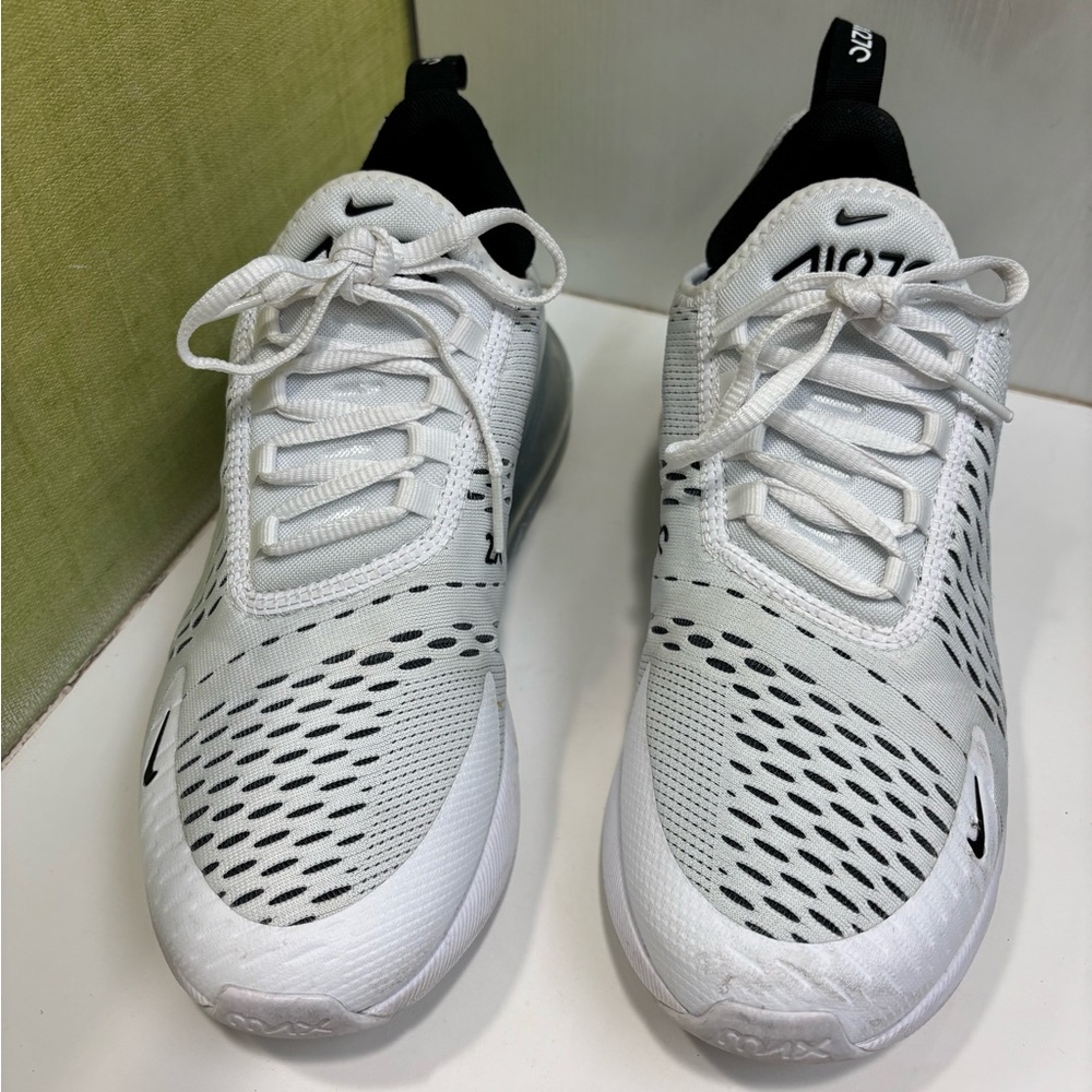 Nike Air Max 270 Size 8.5